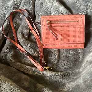 selling this cute tiny wallet/bag.had it 10+ years and it’s in great condition.